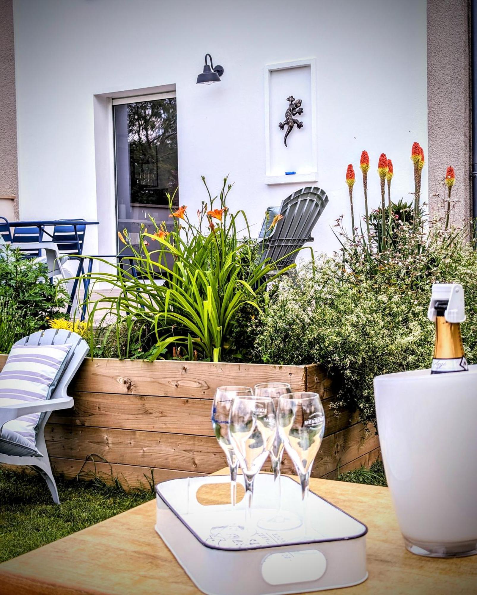 Le Cemarose: Spa, Jardin, Terrasse Et Jolie Vue Au Coeur D'Επερνέ Εξωτερικό φωτογραφία